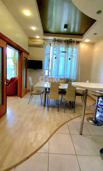 3-к квартира, вторичка, 123м2, 10/18 этаж