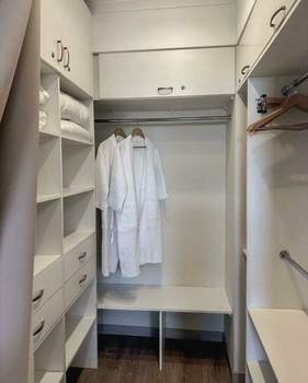 1-к квартира, вторичка, 47м2, 1/4 этаж