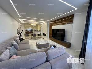 3-к квартира, вторичка, 139м2, 8/19 этаж