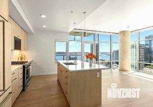 2-к квартира, вторичка, 55м2, 3/6 этаж