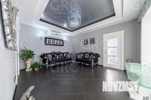 3-к квартира, вторичка, 300м2, 14/15 этаж