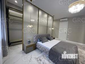 5-к квартира, вторичка, 250м2, 1/3 этаж