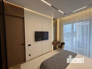 3-к квартира, вторичка, 110м2, 10/18 этаж