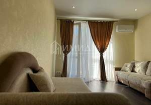 Студия квартира, вторичка, 42м2, 10/18 этаж