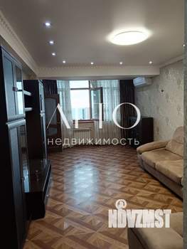 3-к квартира, вторичка, 90м2, 4/5 этаж