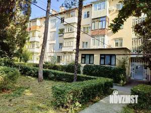 2-к квартира, вторичка, 44м2, 1/4 этаж