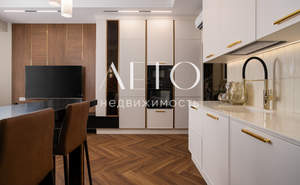 3-к квартира, вторичка, 100м2, 14/21 этаж