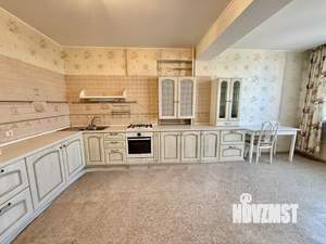 2-к квартира, вторичка, 117м2, 1/8 этаж