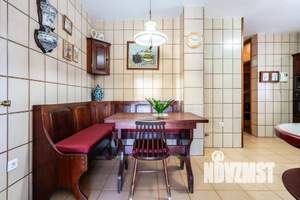 3-к квартира, вторичка, 157м2, 2/3 этаж