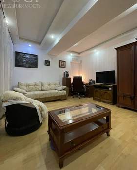 3-к квартира, вторичка, 90м2, 3/4 этаж