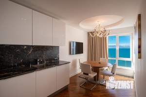 2-к квартира, вторичка, 120м2, 17/25 этаж
