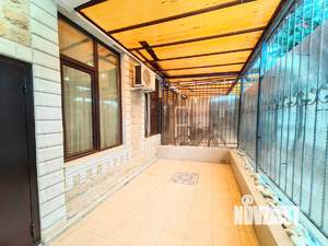 2-к квартира, вторичка, 35м2, 1/4 этаж