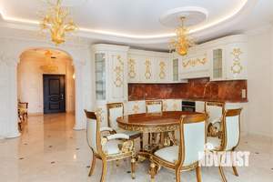 2-к квартира, вторичка, 107м2, 11/17 этаж