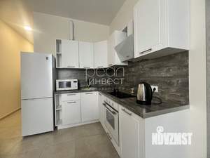 2-к квартира, вторичка, 63м2, 8/16 этаж