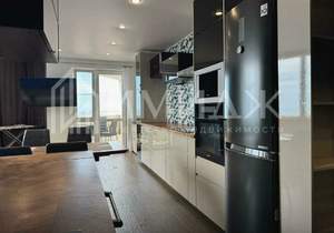 3-к квартира, вторичка, 100м2, 6/18 этаж