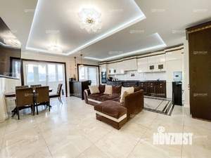 3-к квартира, вторичка, 120м2, 17/18 этаж
