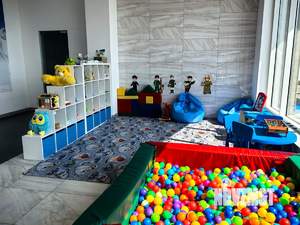 Студия квартира, вторичка, 70м2, 1/4 этаж