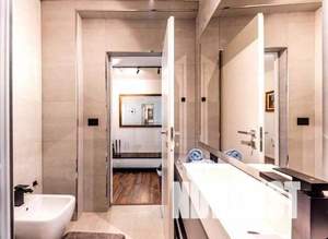 2-к квартира, вторичка, 70м2, 1/4 этаж