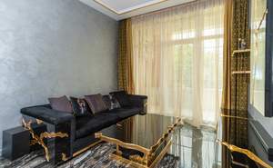 3-к квартира, вторичка, 117м2, 1/3 этаж
