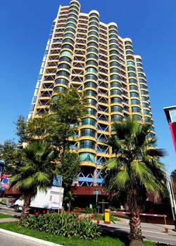 4-к квартира, вторичка, 140м2, 12/23 этаж