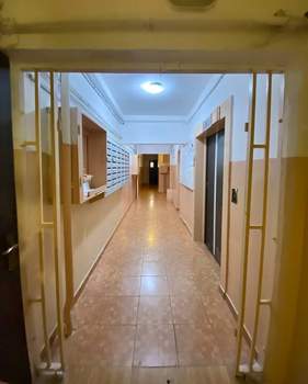 2-к квартира, вторичка, 63м2, 1/12 этаж