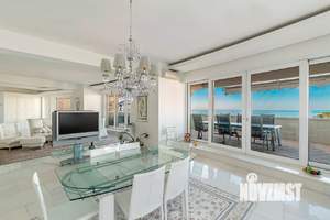 3-к квартира, вторичка, 240м2, 12/13 этаж