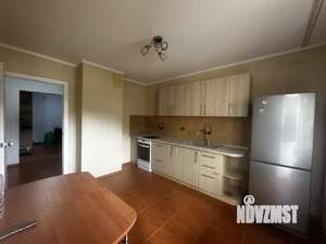 2-к квартира, вторичка, 57м2, 1/19 этаж