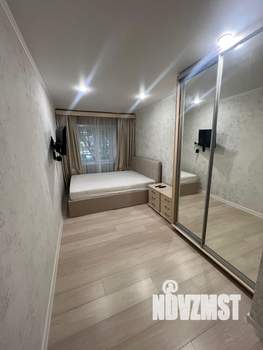 2-к квартира, вторичка, 50м2, 1/4 этаж