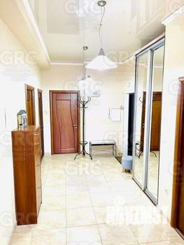 3-к квартира, вторичка, 140м2, 2/8 этаж