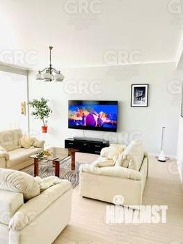 3-к квартира, вторичка, 140м2, 2/8 этаж