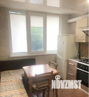 2-к квартира, вторичка, 57м2, 1/5 этаж