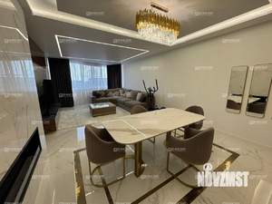 3-к квартира, вторичка, 139м2, 8/19 этаж