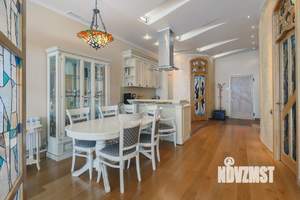 3-к квартира, вторичка, 98м2, 15/18 этаж