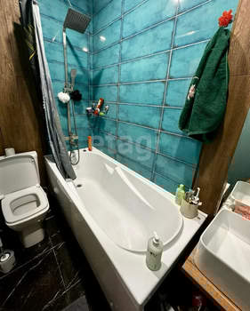 2-к квартира, вторичка, 70м2, 2/4 этаж