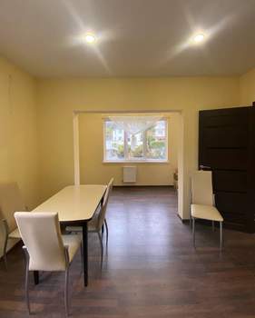 4-к квартира, вторичка, 130м2, 3/4 этаж