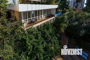 3-к квартира, вторичка, 100м2, 3/3 этаж