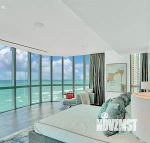 3-к квартира, вторичка, 130м2, 23/25 этаж