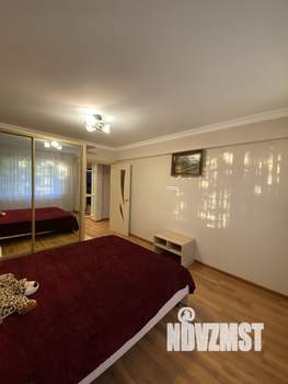 3-к квартира, вторичка, 66м2, 1/6 этаж