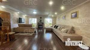 6-к квартира, вторичка, 281м2, 2/4 этаж