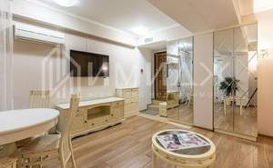 2-к квартира, вторичка, 70м2, 1/4 этаж