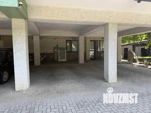 3-к квартира, вторичка, 100м2, 2/4 этаж