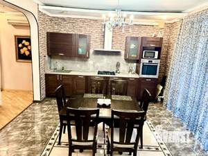 3-к квартира, вторичка, 125м2, 1/5 этаж