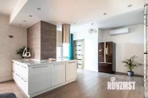 3-к квартира, вторичка, 130м2, 8/15 этаж