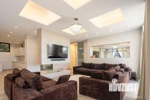 4-к квартира, вторичка, 260м2, 1/3 этаж