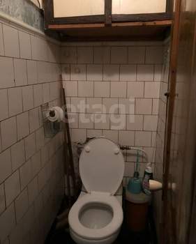 2-к квартира, вторичка, 54м2, 1/4 этаж