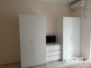 Студия квартира, вторичка, 32м2, 1/19 этаж