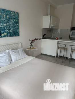 Студия квартира, вторичка, 32м2, 1/19 этаж