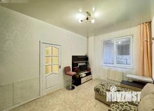 2-к квартира, вторичка, 32м2, 1/4 этаж
