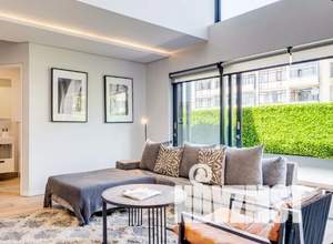 2-к квартира, вторичка, 65м2, 1/4 этаж