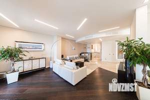 3-к квартира, вторичка, 100м2, 14/21 этаж